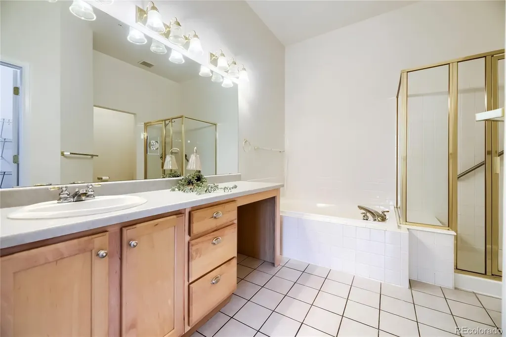 2862 W Riverwalk Circle Littleton CO 80123