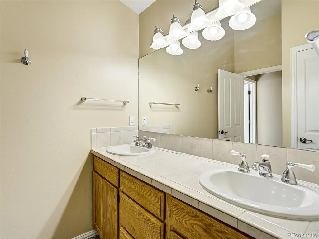 4660 Hagerman Avenue Cascade CO 80809