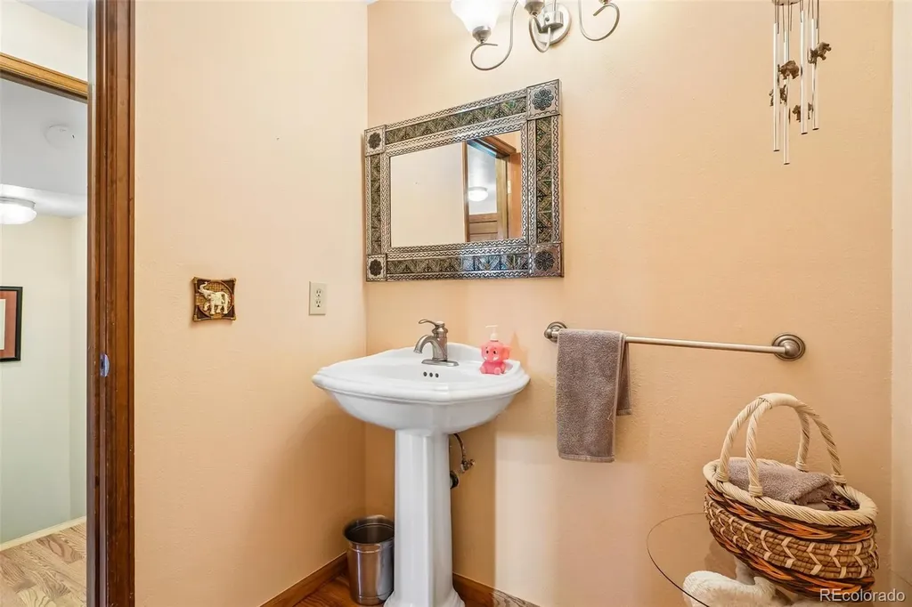 13866 W 2nd Avenue Golden CO 80401