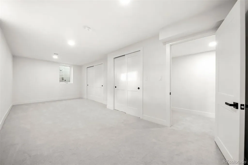 6769 S Foresthill Street Littleton CO 80120