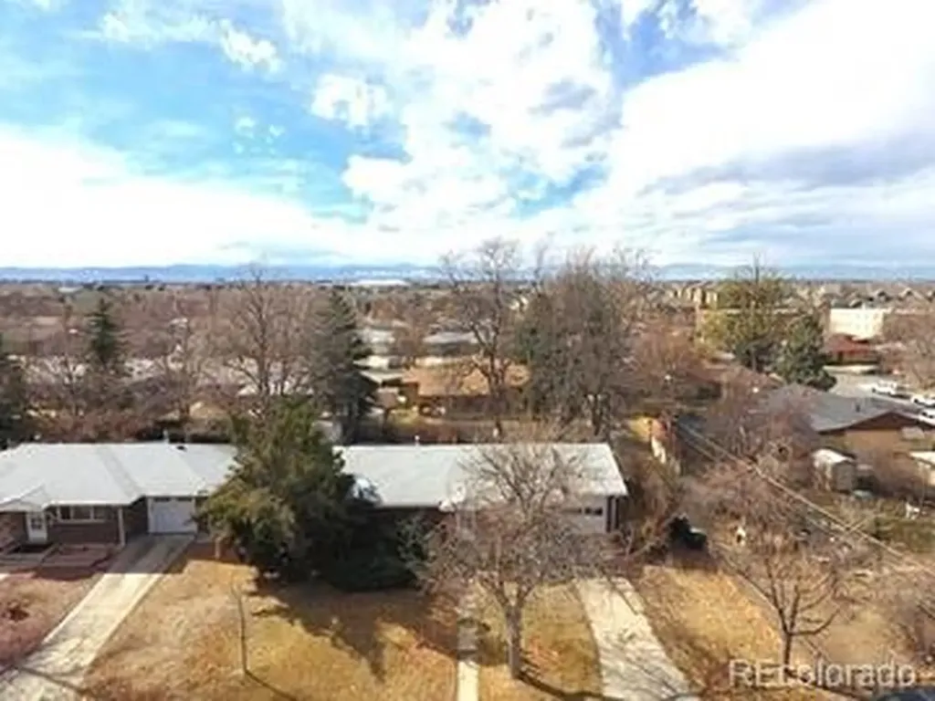 485 Elmira Street Aurora CO 80010