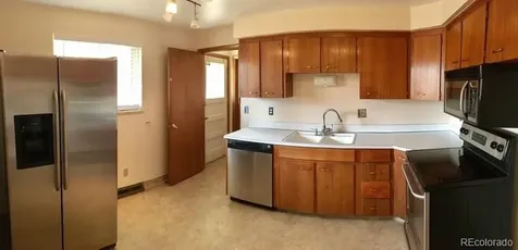 485 Elmira Street Aurora CO 80010
