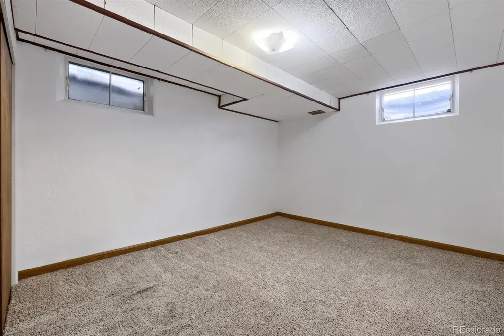 1911 Elmwood Lane Pueblo CO 81005