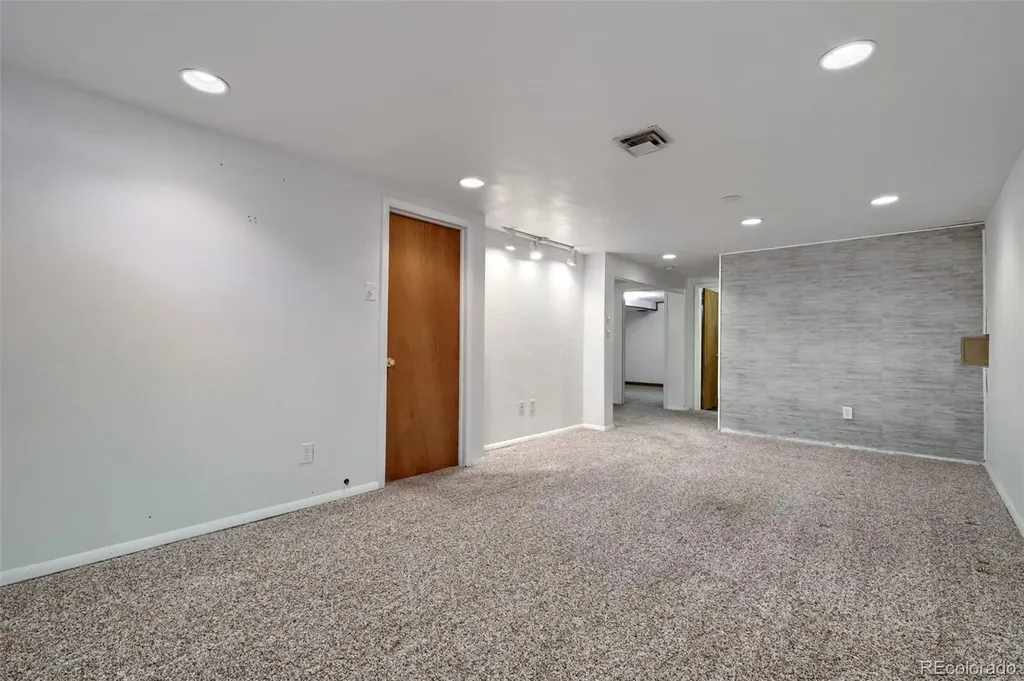 1911 Elmwood Lane Pueblo CO 81005