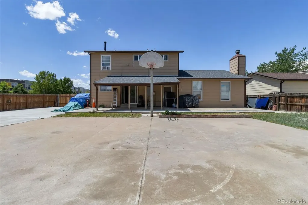 15133 Kelly Place Denver CO 80239