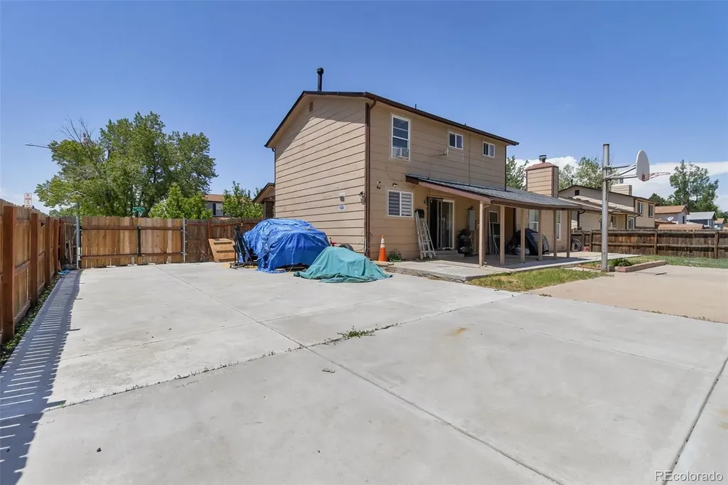 15133 Kelly Place Denver CO 80239
