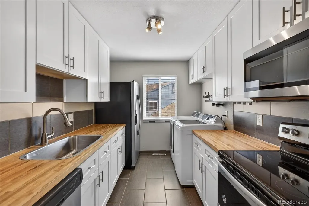 7994 Chase Circle Arvada CO 80003