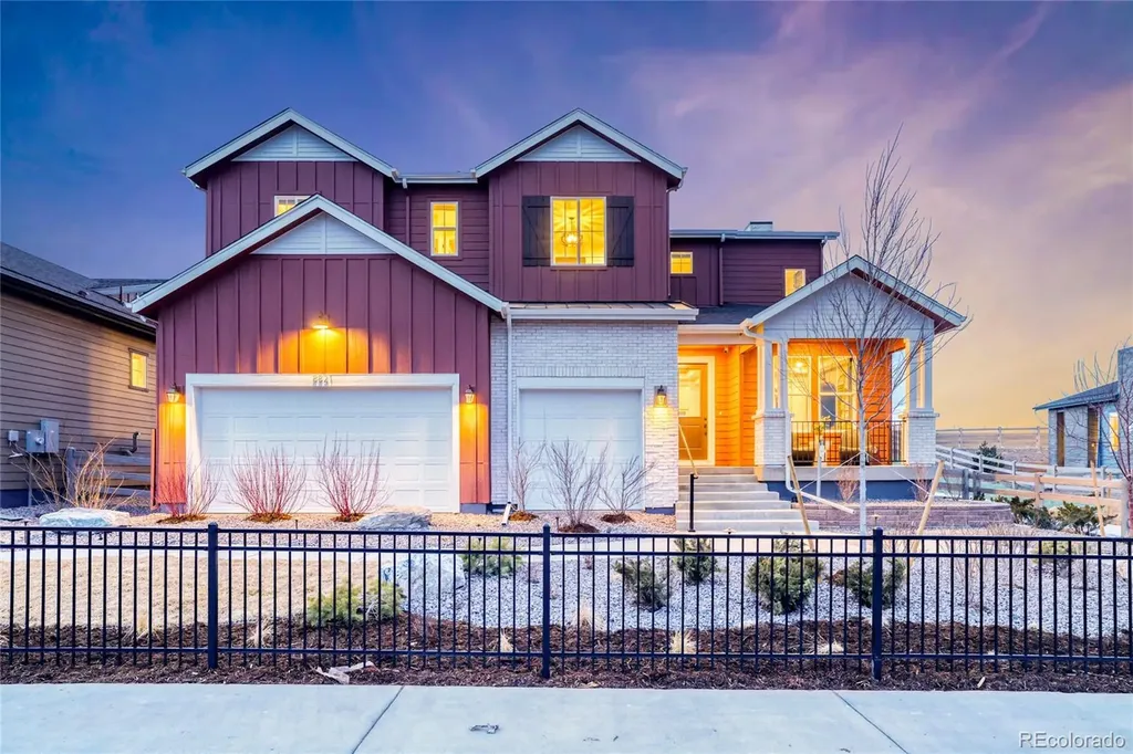 8821 Hotchkiss Street Littleton CO 80125