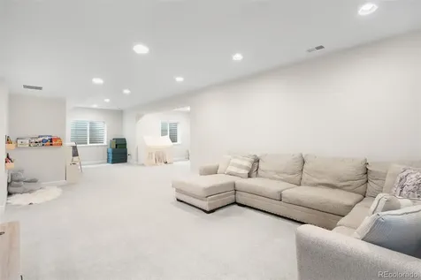 8927 Swan River Street Littleton CO 80125