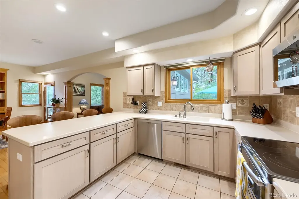603 Columbine Avenue Broomfield CO 80020