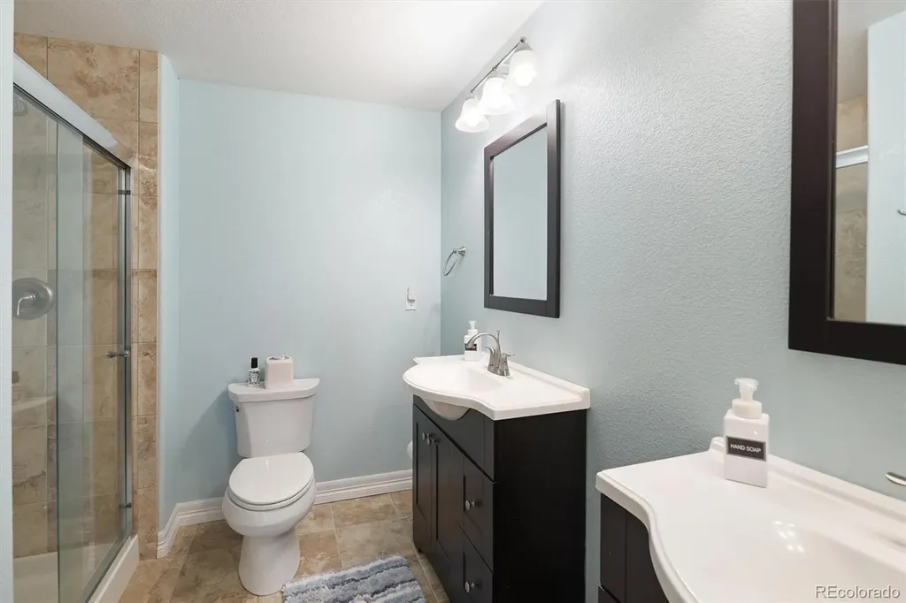 8231 S Shady Grove Court Aurora CO 80016