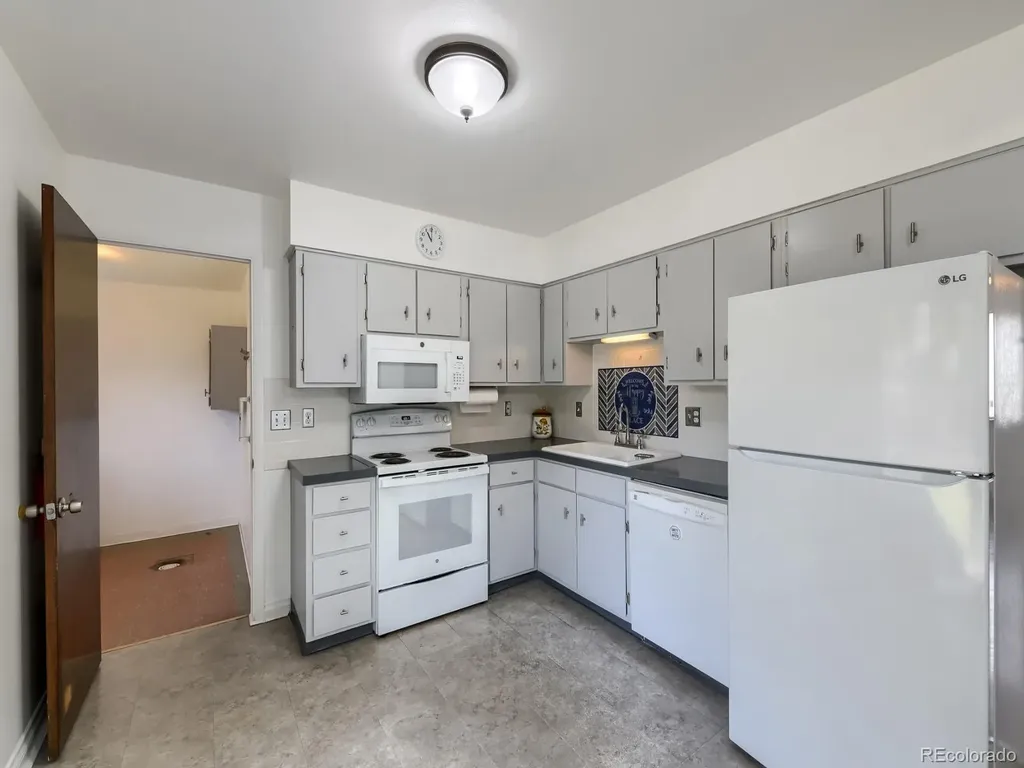 5321 King Court Denver CO 80221