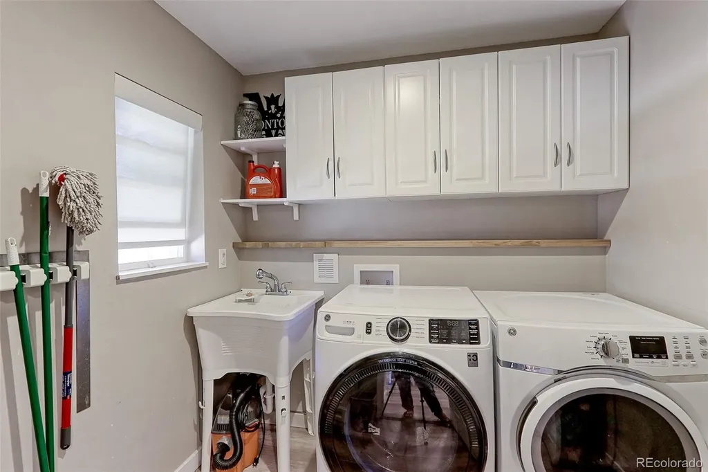 1536 S Meade Street Denver CO 80219