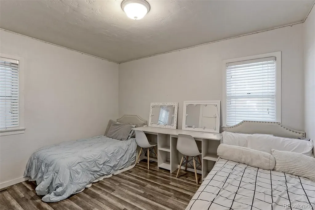 1536 S Meade Street Denver CO 80219