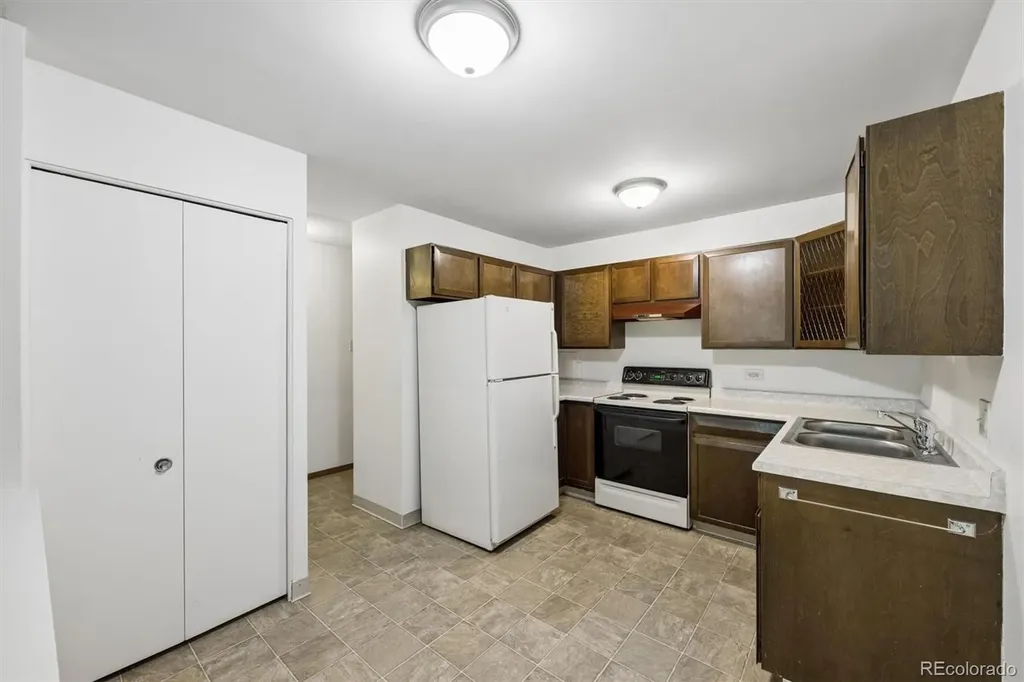 655 S Alton Way Denver CO 80247