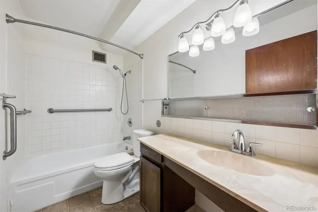 655 S Alton Way Denver CO 80247