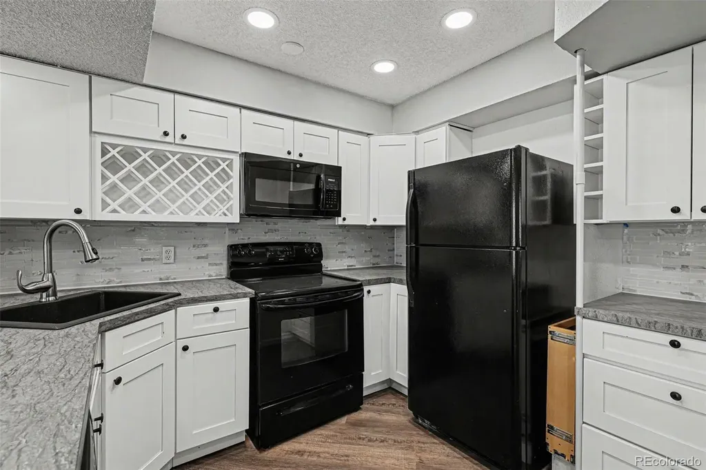 8500 E Jefferson Avenue Denver CO 80237