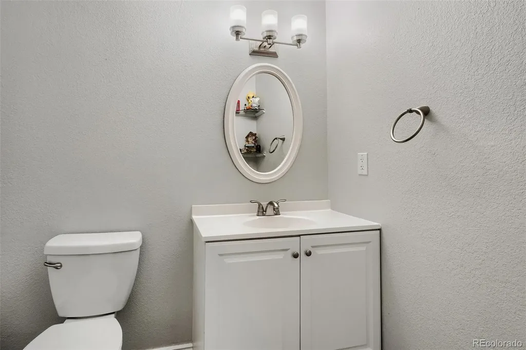 2856 W Bryant Place Littleton CO 80120