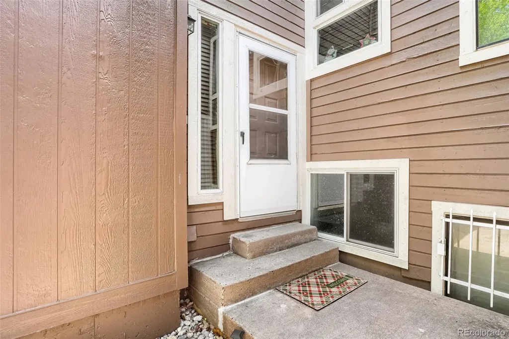 2856 W Bryant Place Littleton CO 80120