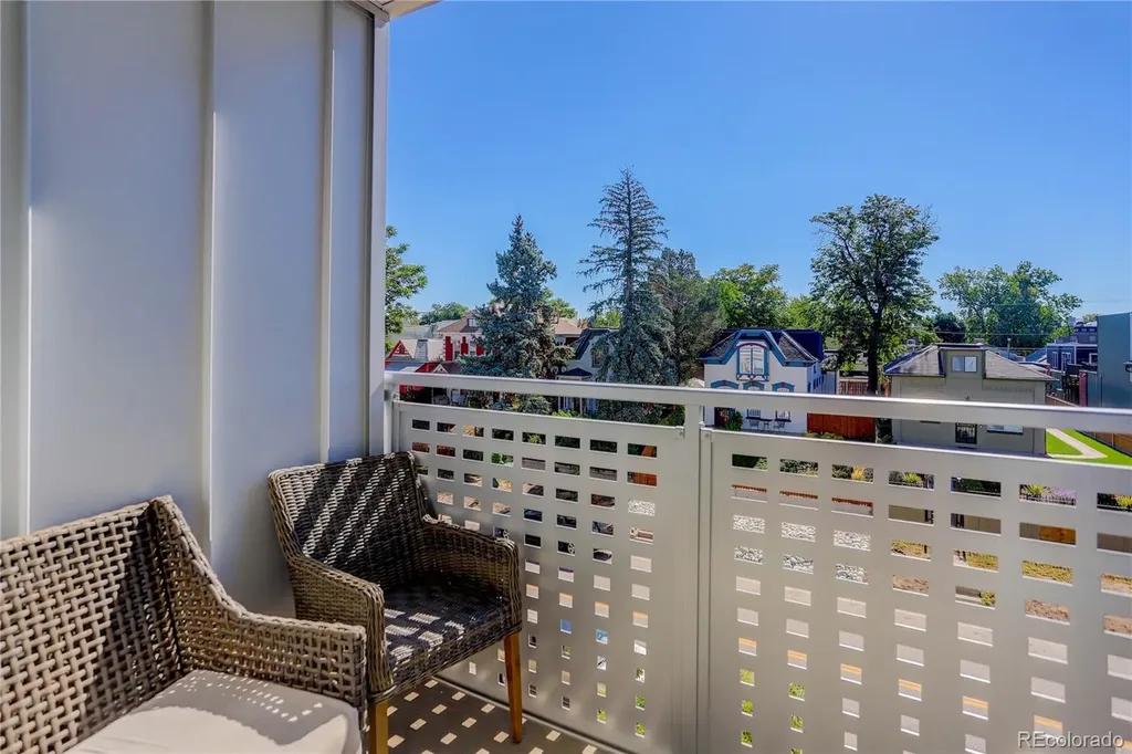 2525 Arapahoe Street Denver CO 80205