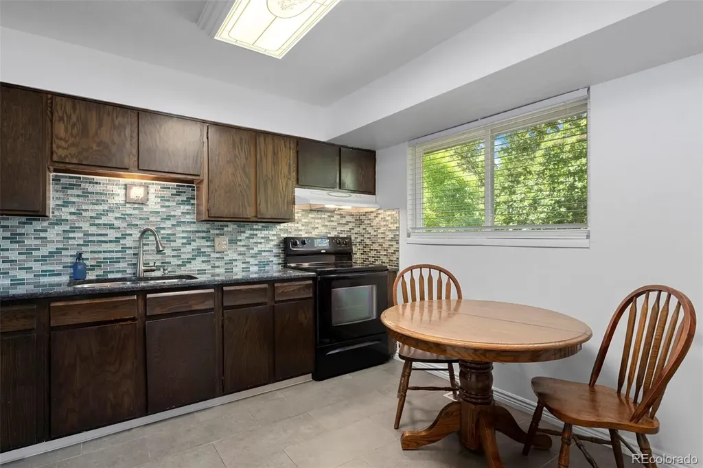 8692 W Fair Drive Littleton CO 80123