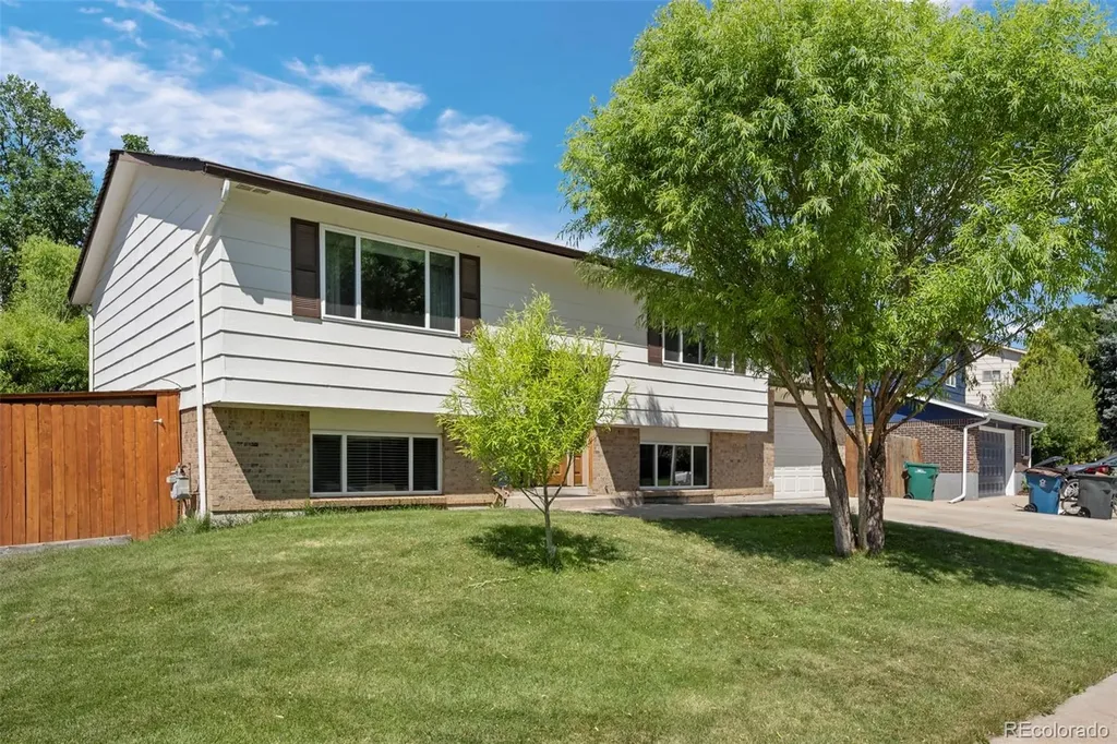 8692 W Fair Drive Littleton CO 80123