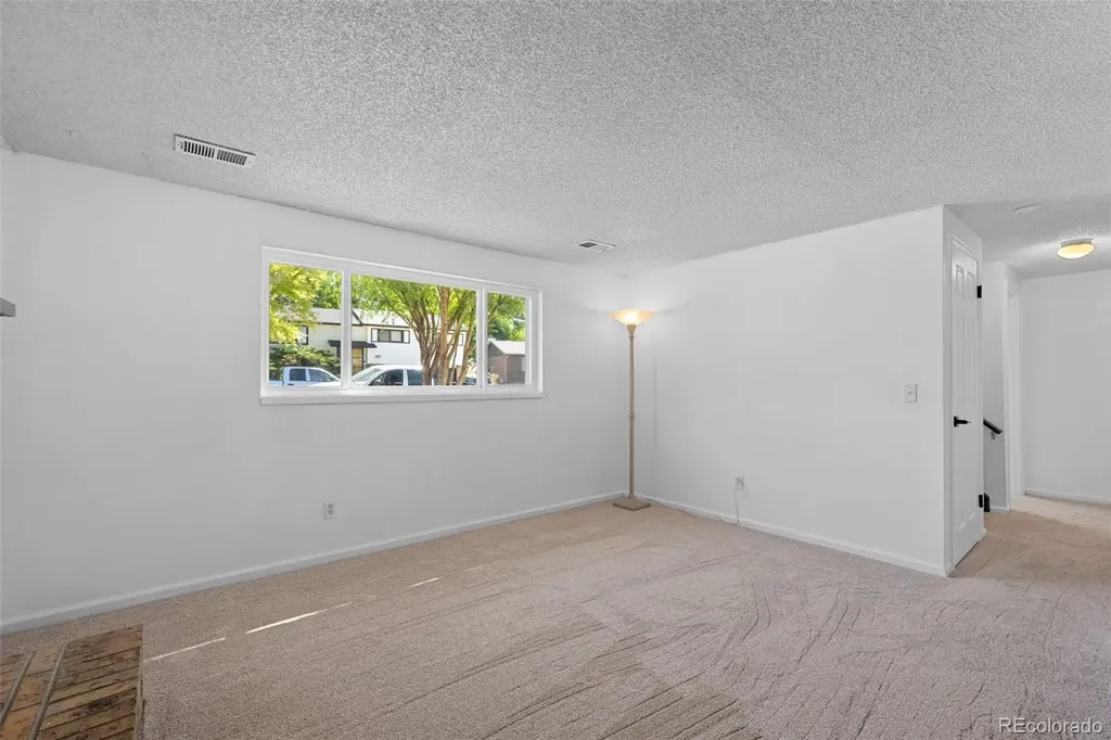 8692 W Fair Drive Littleton CO 80123