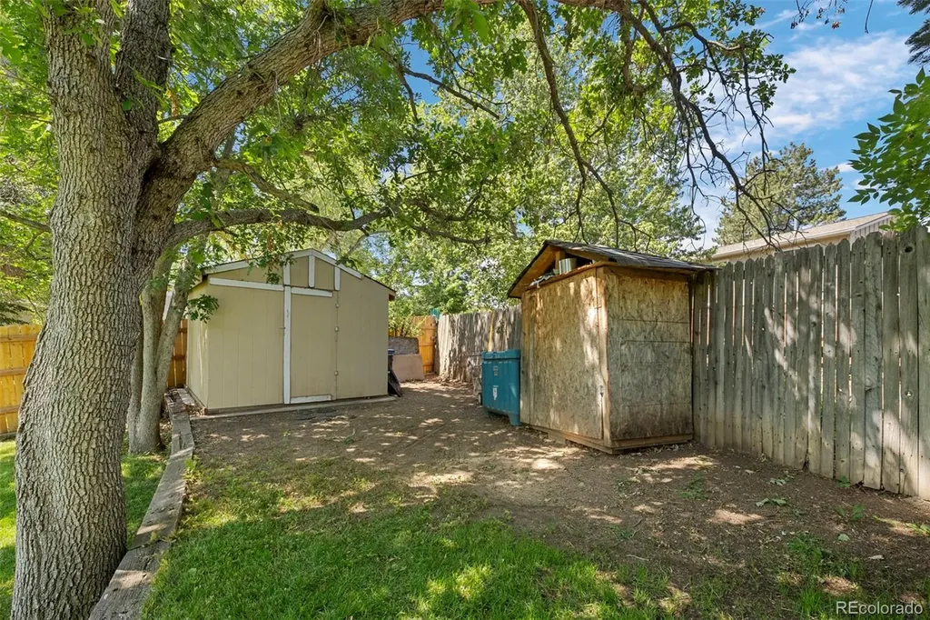 8692 W Fair Drive Littleton CO 80123