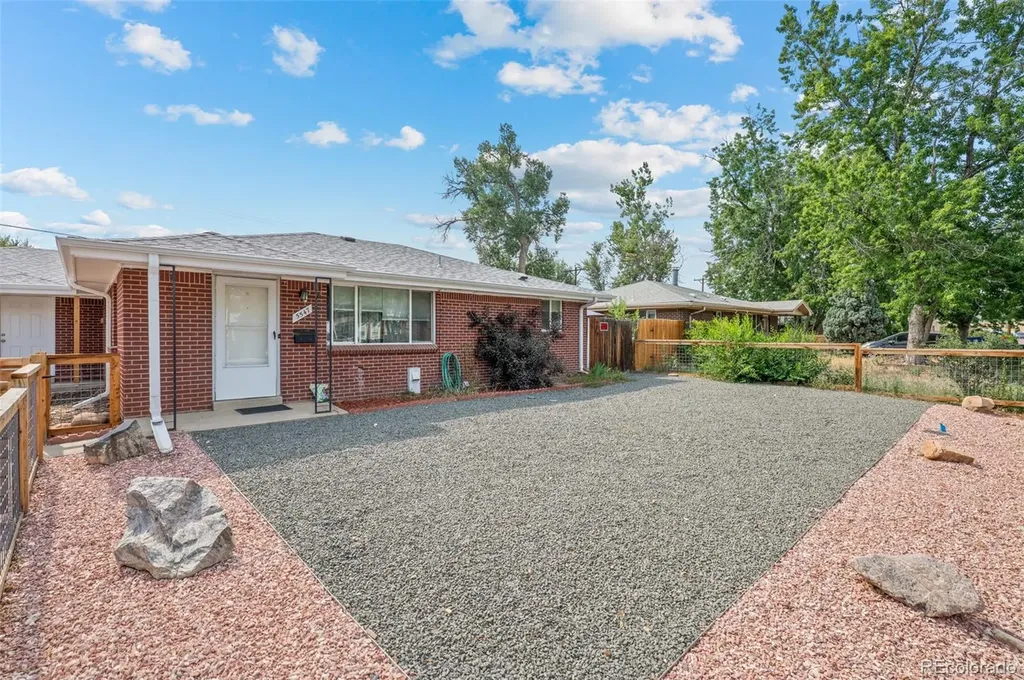 5543 Newland Way Arvada CO 80002