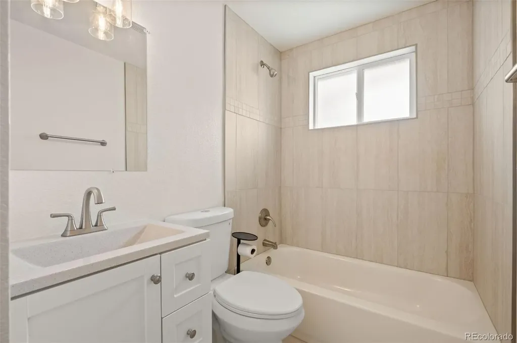 5543 Newland Way Arvada CO 80002