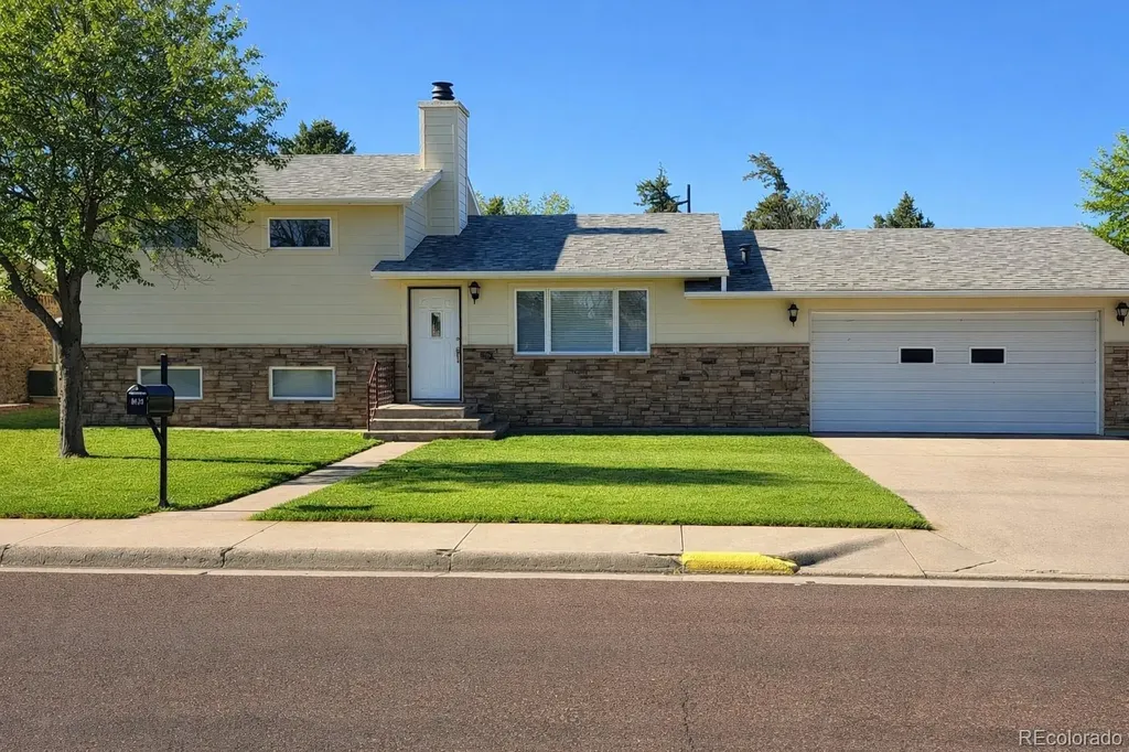 218 W 9th Street Julesburg CO 80737
