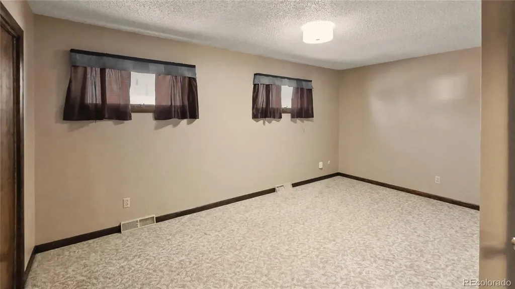 218 W 9th Street Julesburg CO 80737
