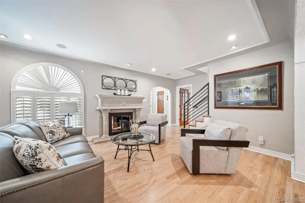 4560 King Street Denver CO 80211