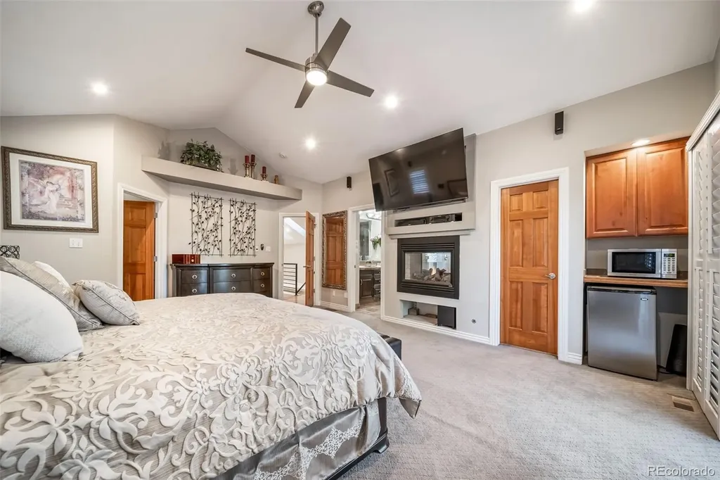 4560 King Street Denver CO 80211
