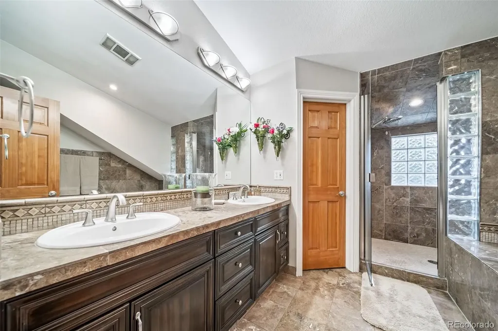 4560 King Street Denver CO 80211