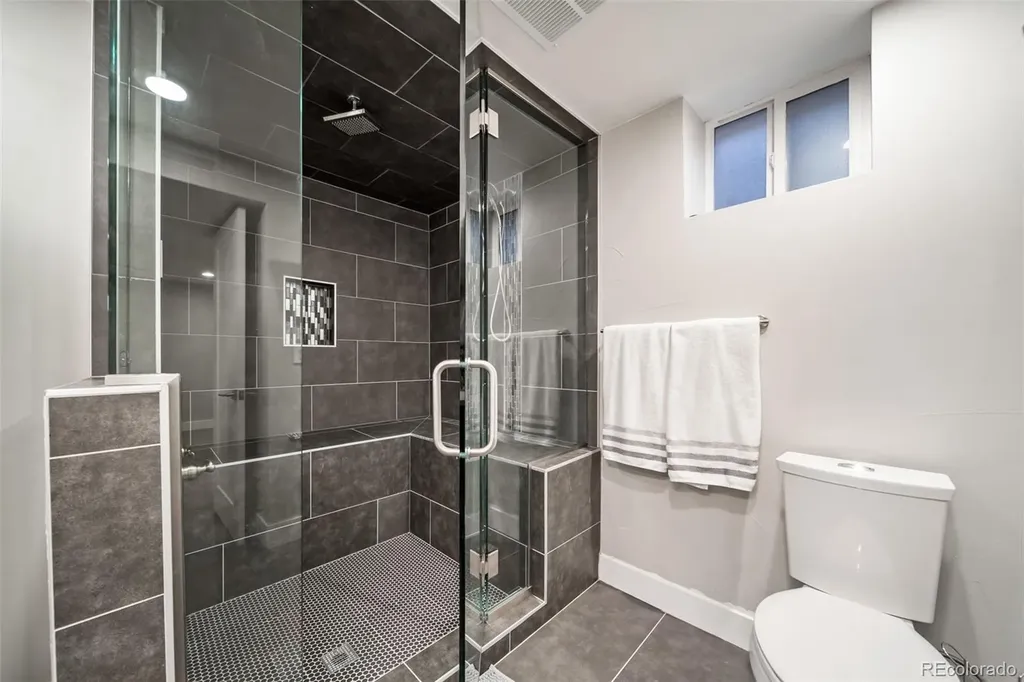 4560 King Street Denver CO 80211