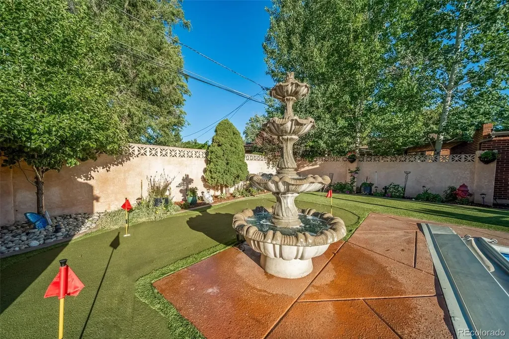 4560 King Street Denver CO 80211