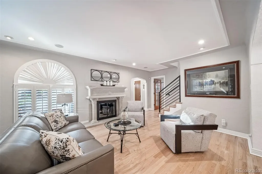 4560 King Street Denver CO 80211
