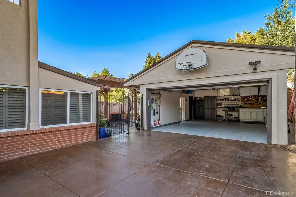 4560 King Street Denver CO 80211