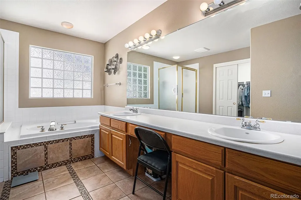 5569 S Helena Street Centennial CO 80015