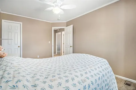 5569 S Helena Street Centennial CO 80015