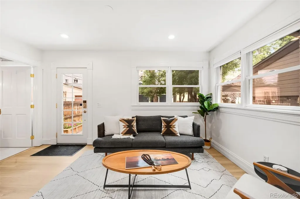 30 S Grant Street Denver CO 80209