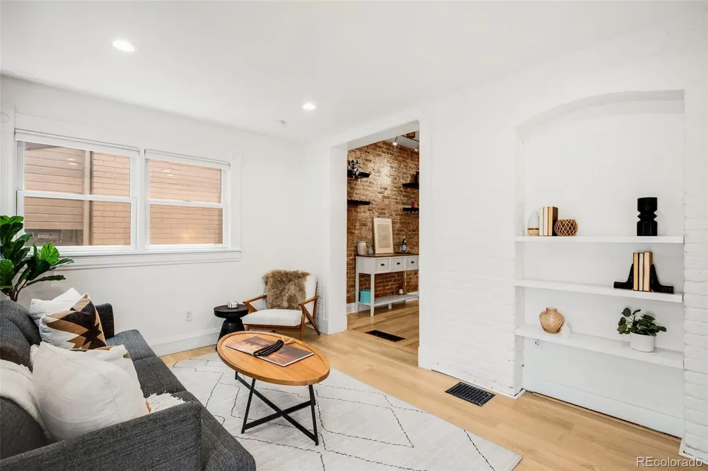 30 S Grant Street Denver CO 80209