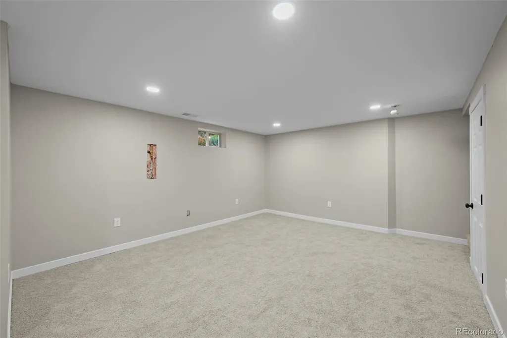 5715 W 5th Avenue Lakewood CO 80226