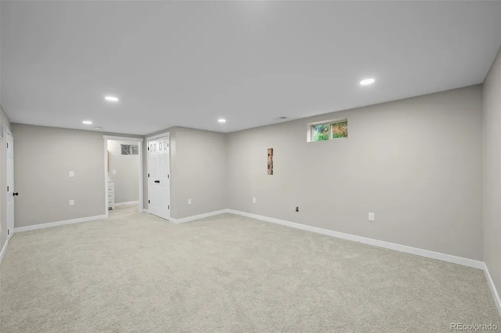 5715 W 5th Avenue Lakewood CO 80226
