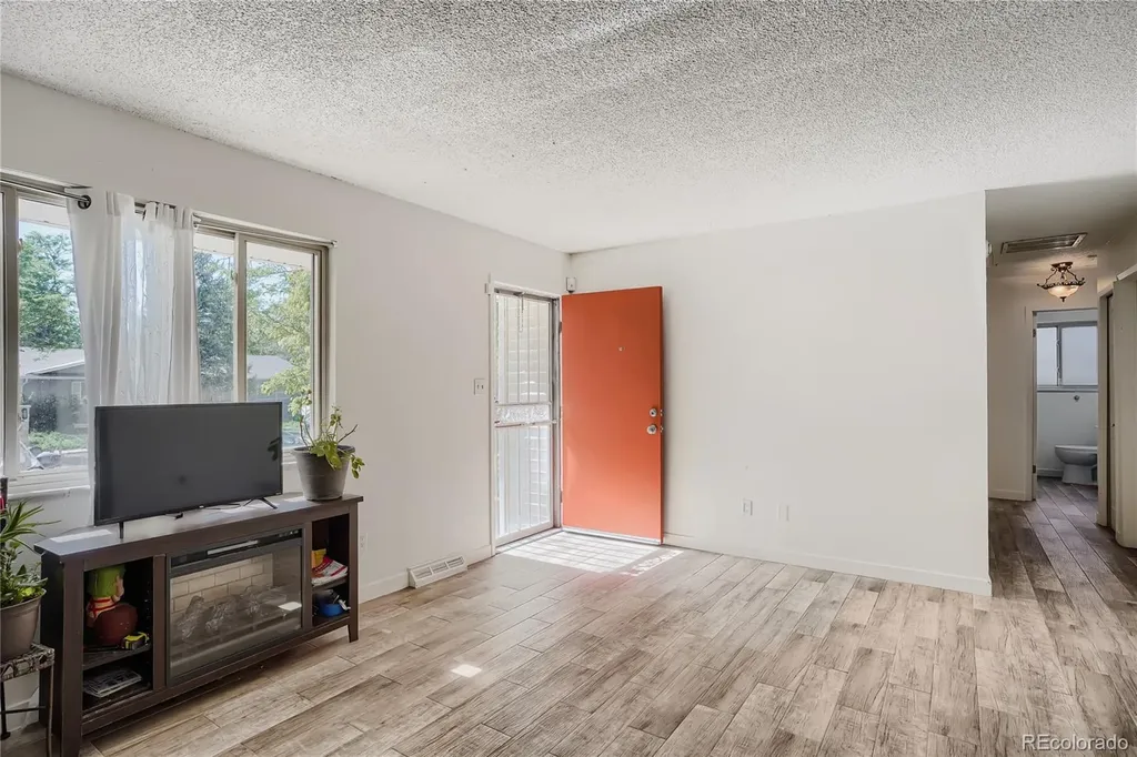 1236 Olathe Street Aurora CO 80011
