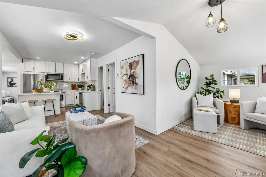 129 King Street Denver CO 80219