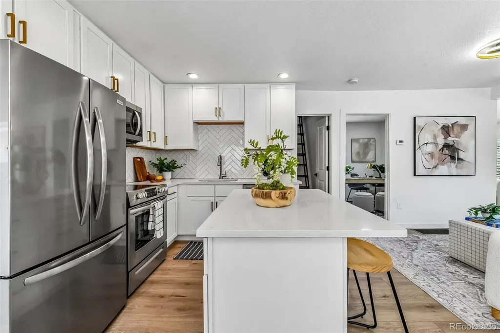 129 King Street Denver CO 80219