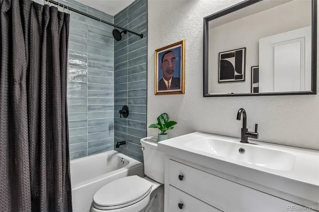 129 King Street Denver CO 80219