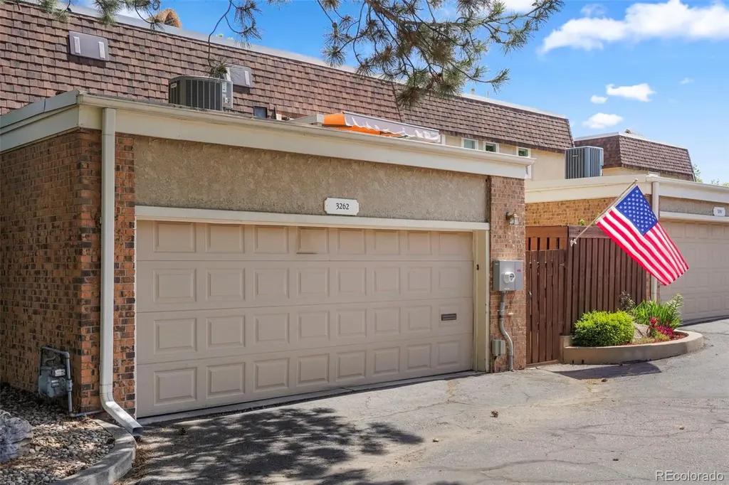 3262 S Oneida Way Denver CO 80224